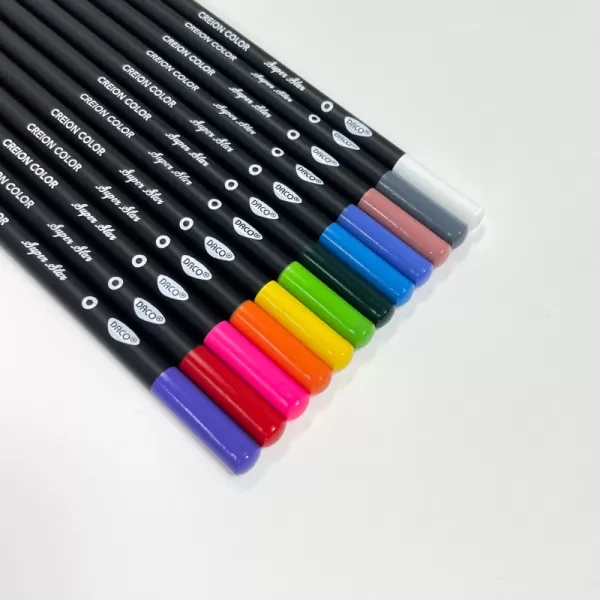 Creioane colorate 12 culori, lemn negru Black&White Daco CC412N-3-IMG-slider