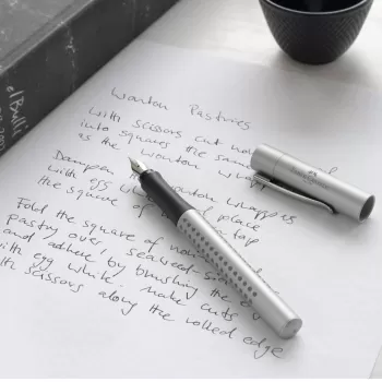 Stilou Faber-Castell grip 2011 argintiu, penita F -3